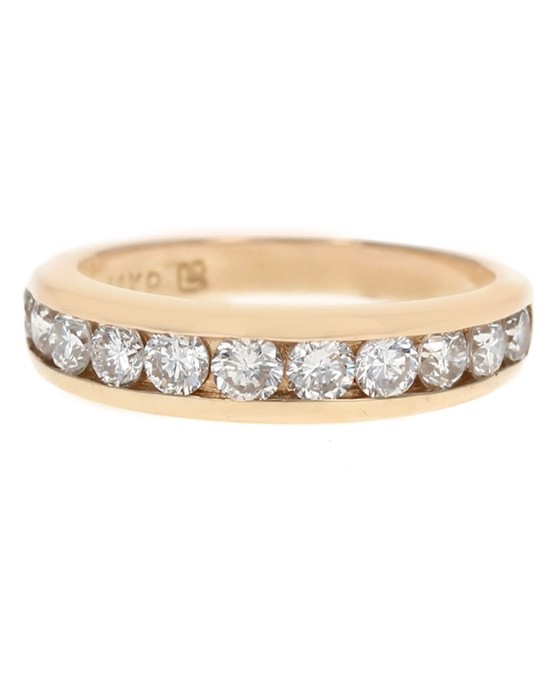 Round Diamond Tapered Band in Yellow Gold